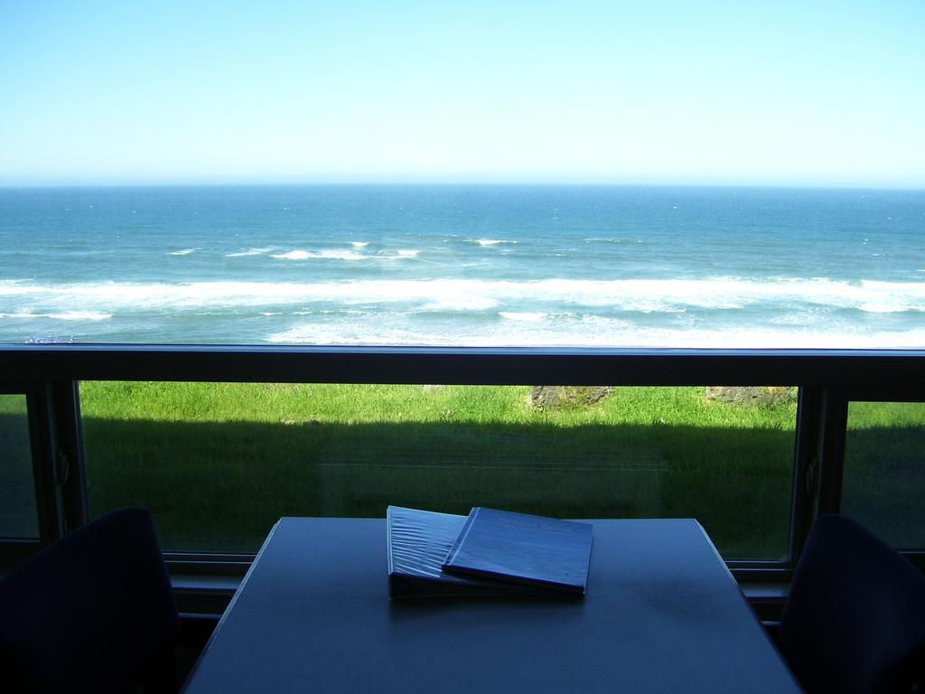 Sea Horse Ocean Front Lodging Lincoln City Oda fotoğraf